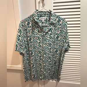 Abound Medium button up